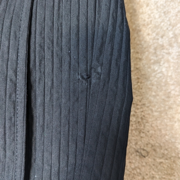 IISE Nubi Black Bermuda Shorts - Picture 12 of 12